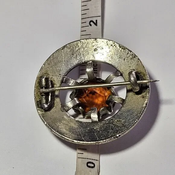 VINTAGE SCOTTISH KILT PIN BROOCH w/ GOLDEN Brown STONE Silver Tone
